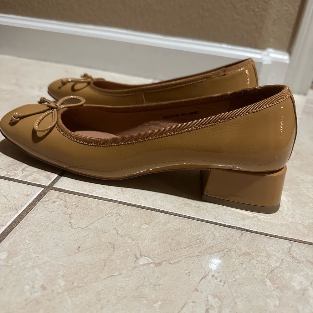 Anthropologie Tan Ballet Flats with Bow